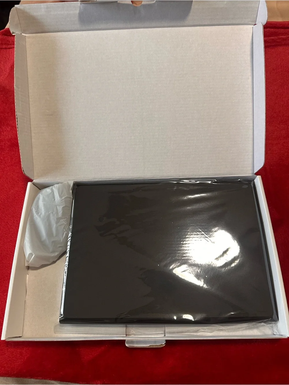 Case with Keyboard 3-Speed Mouse, 11-inch case , Detachable Magnetic Keyboard